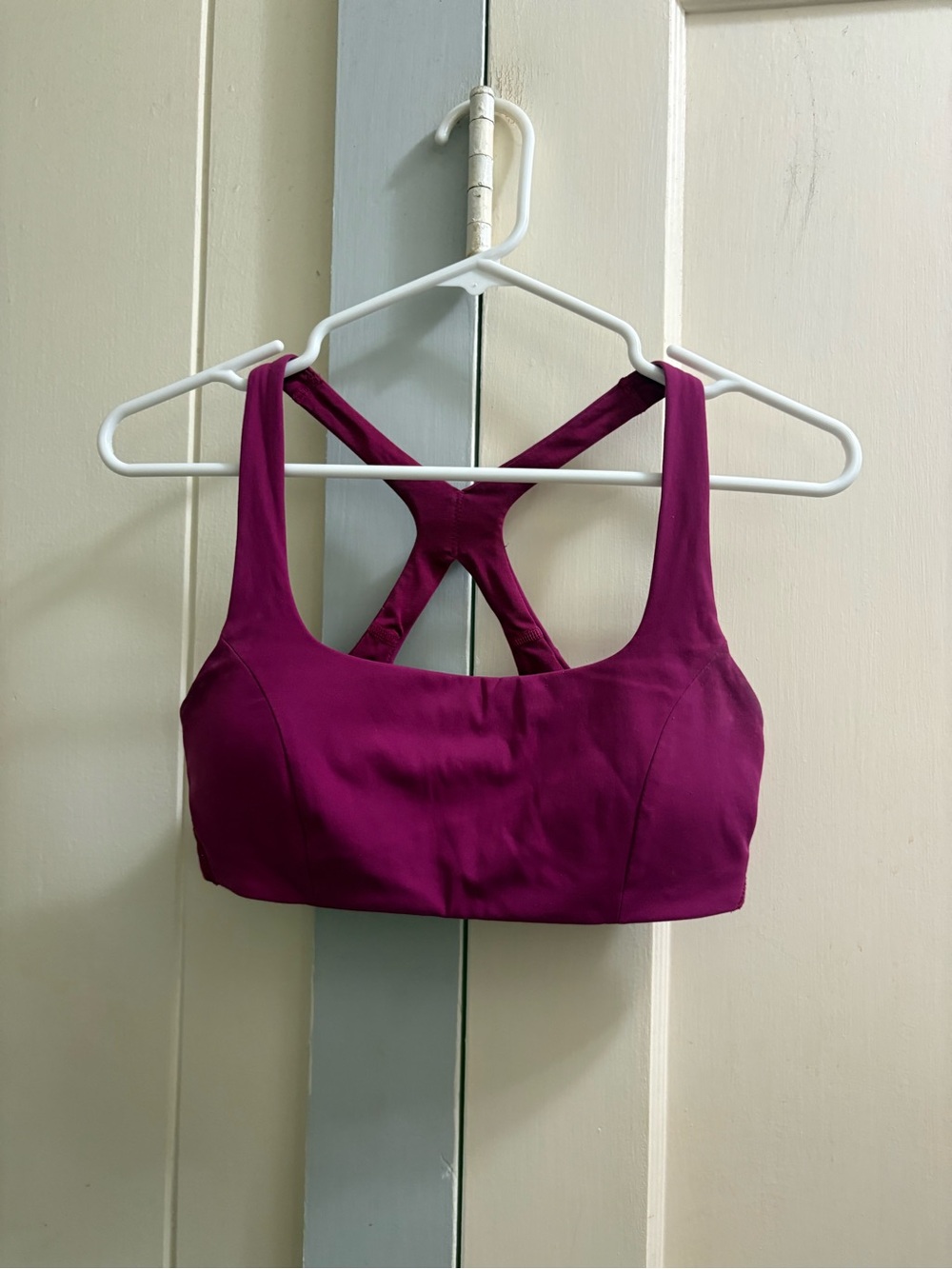 EUC Lululemon Smooth Cover Yoga Bra